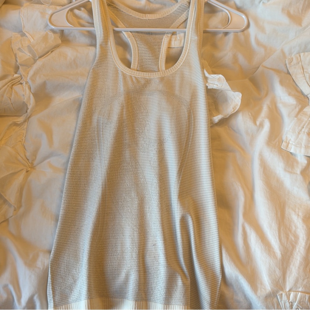 Lulu white/cream swiftly tank